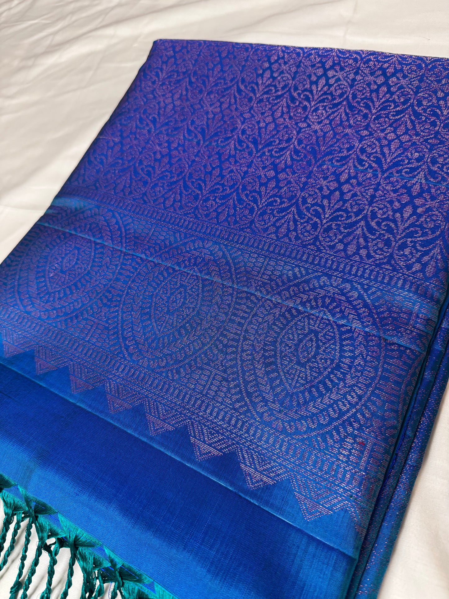 Vyanra- Blue Soft Silk Saree with Metallic Zari Weave
