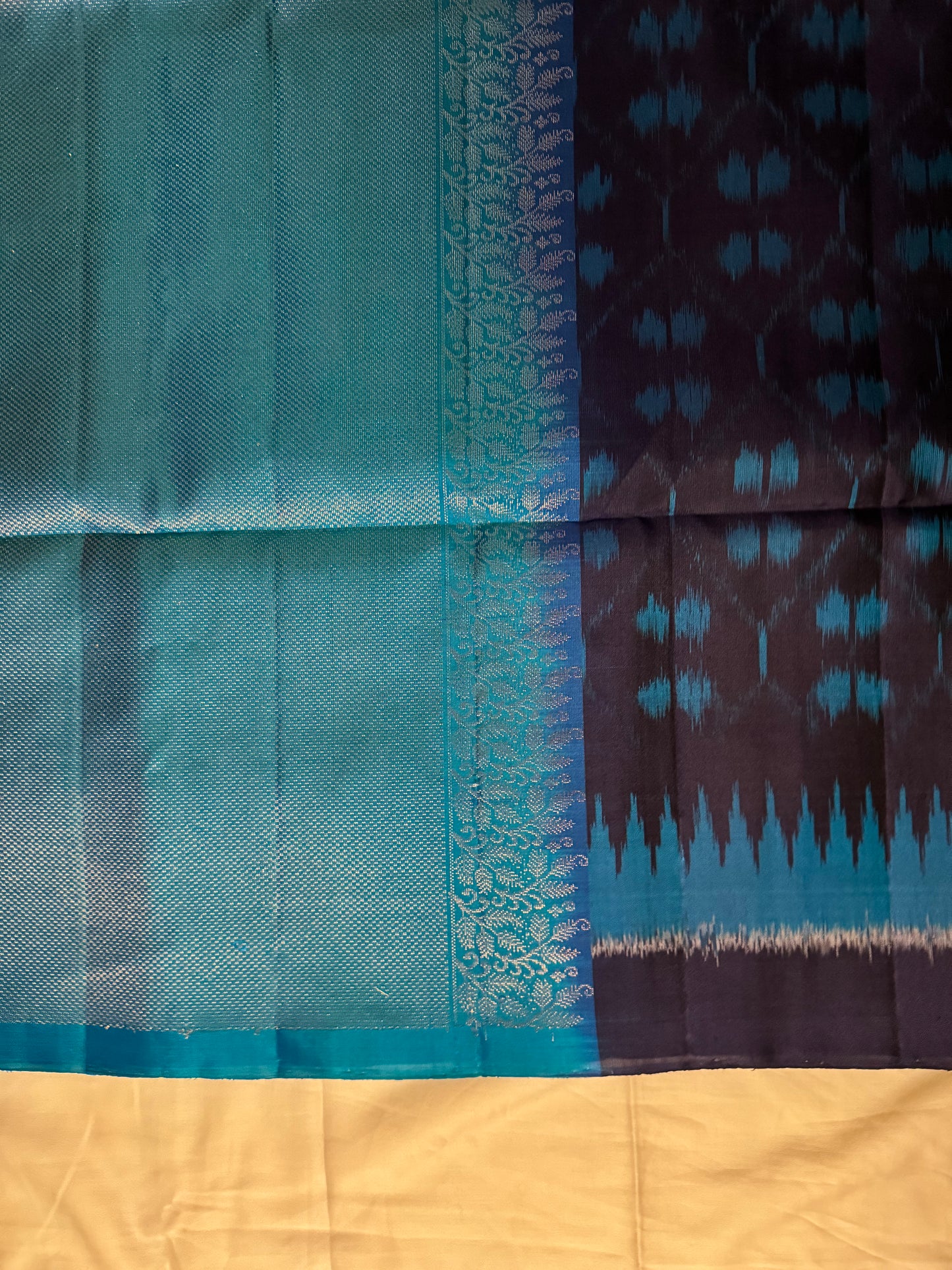 Tārā – Midnight Blue Soft Silk Saree with Shining Pallu & Ikkat Touches