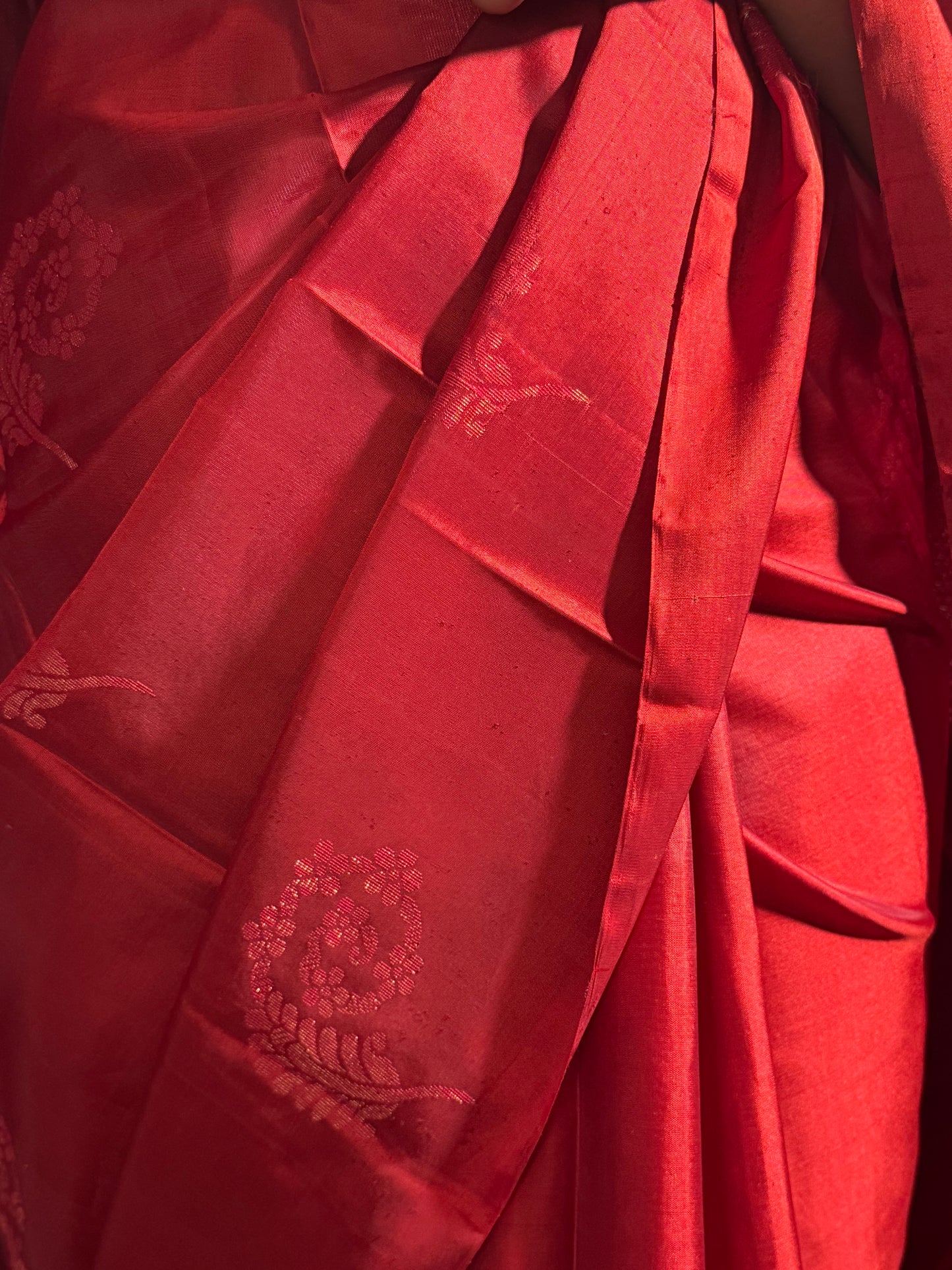 Ruhlaal- Classic Red Soft Silk Saree