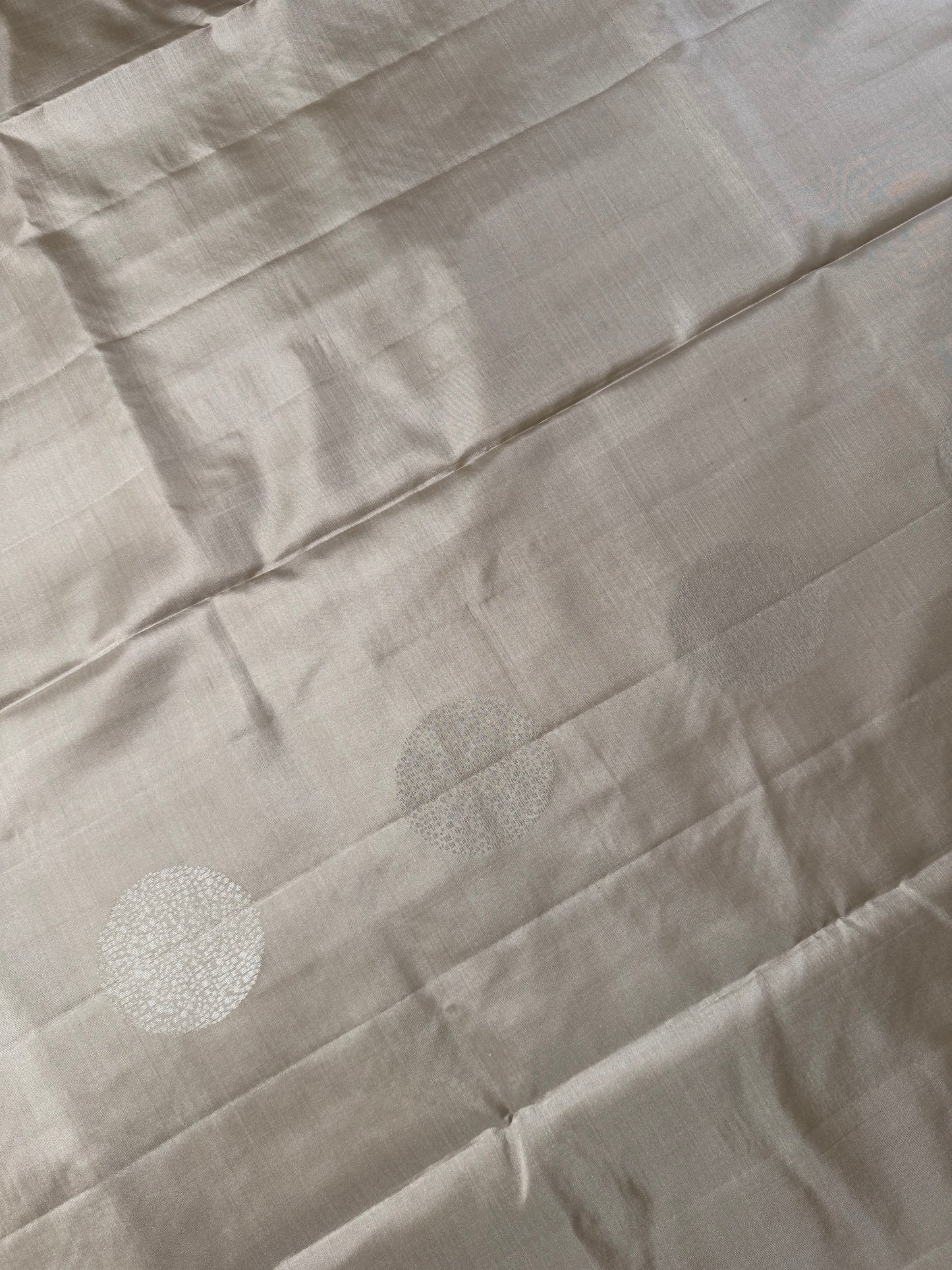 Silken Haze – Cream Soft Silk Saree with Lustrous Grace