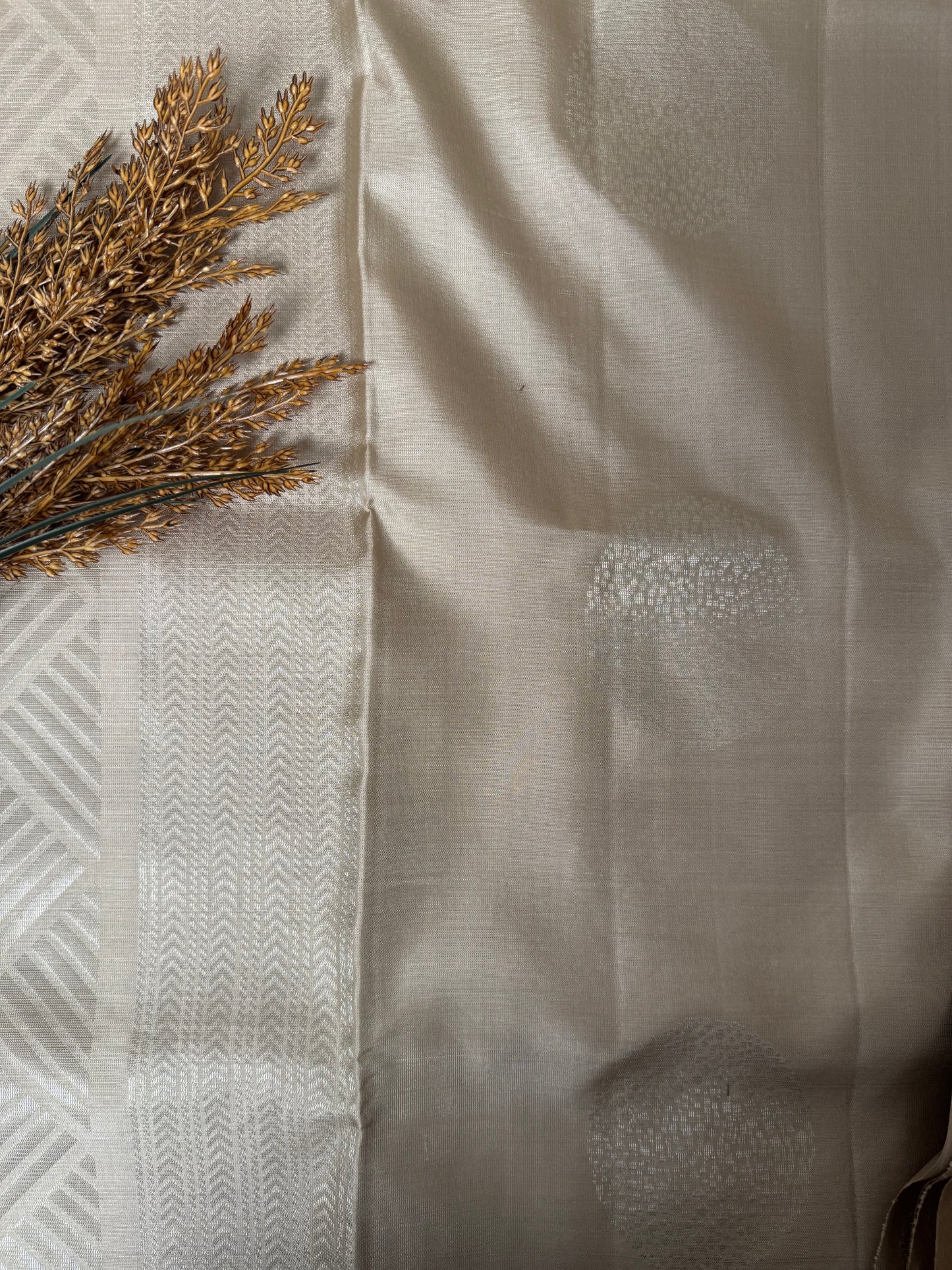 Silken Haze – Cream Soft Silk Saree with Lustrous Grace