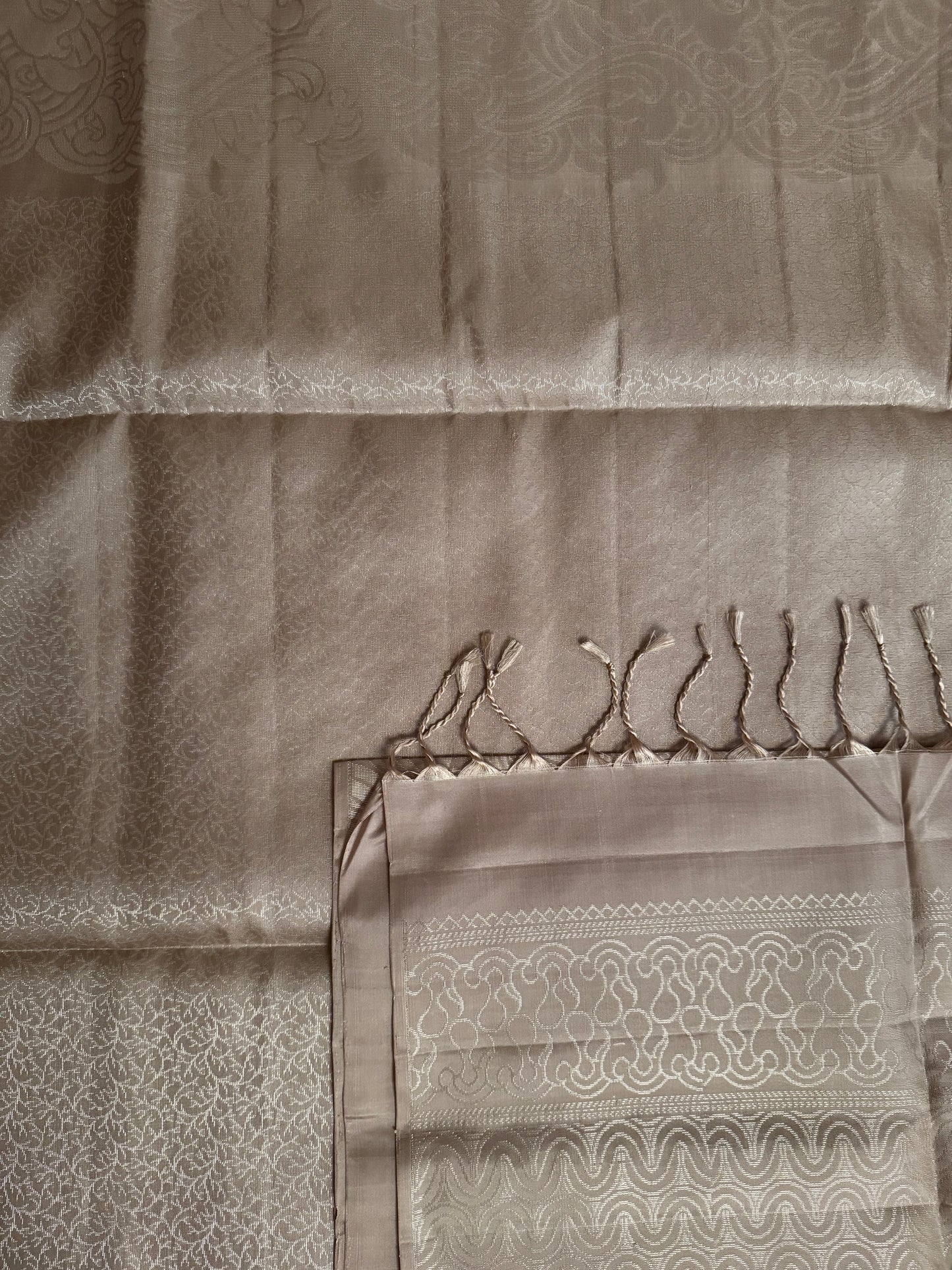 Soliel Silk – Champagne Cream Saree with Metallic Zari Weave