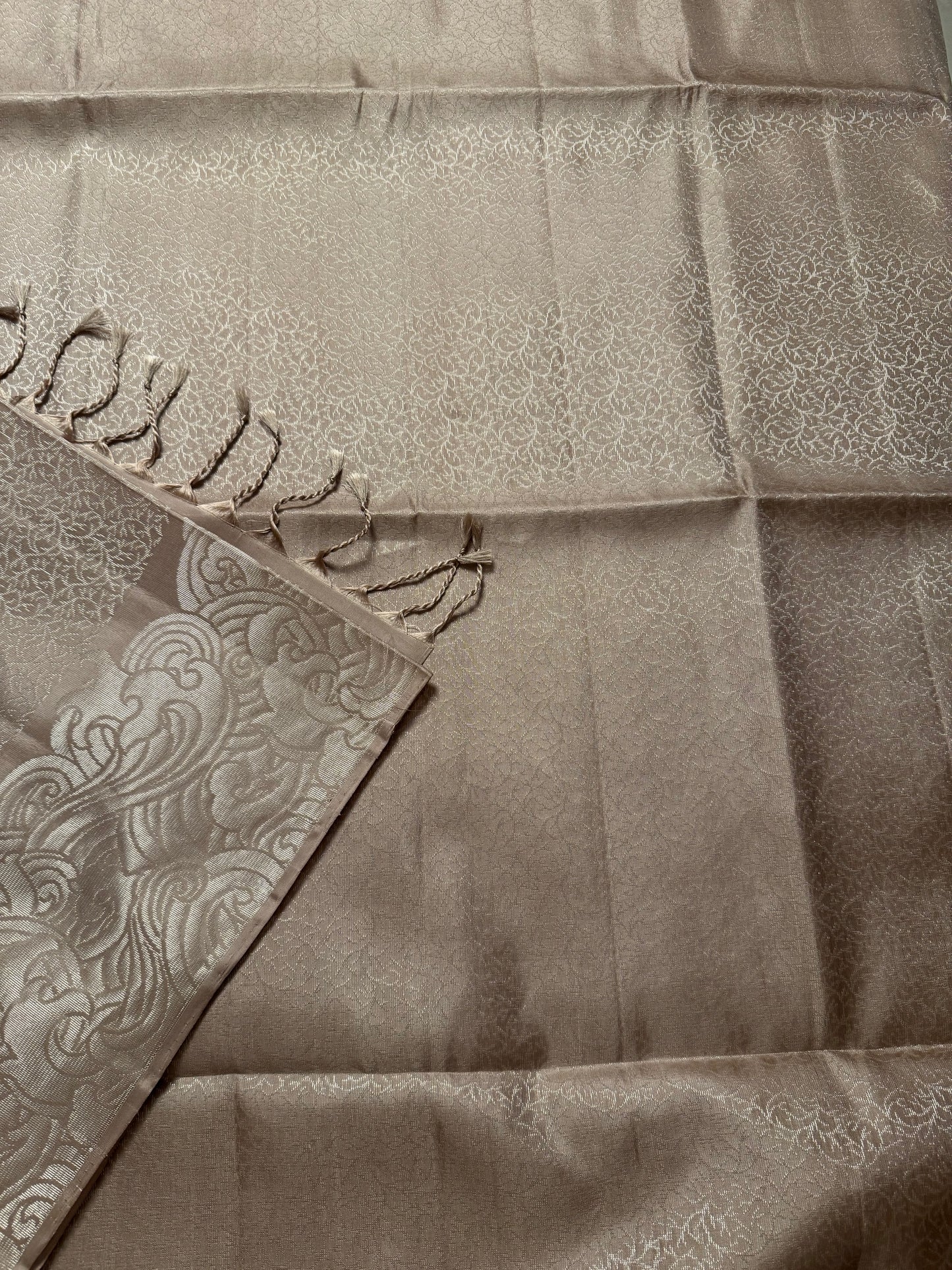 Soliel Silk – Champagne Cream Saree with Metallic Zari Weave