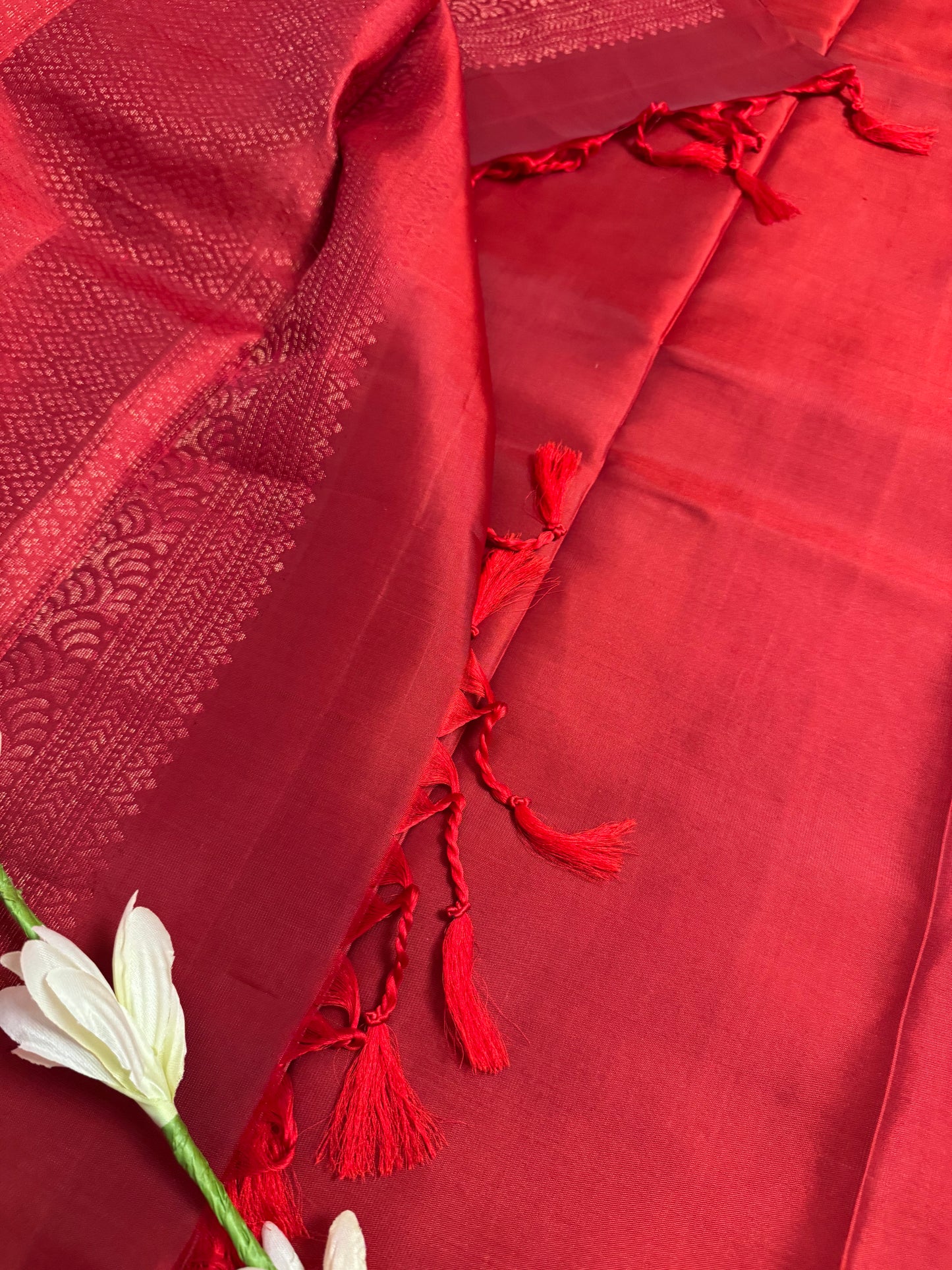 Ruhlaal- Classic Red Soft Silk Saree